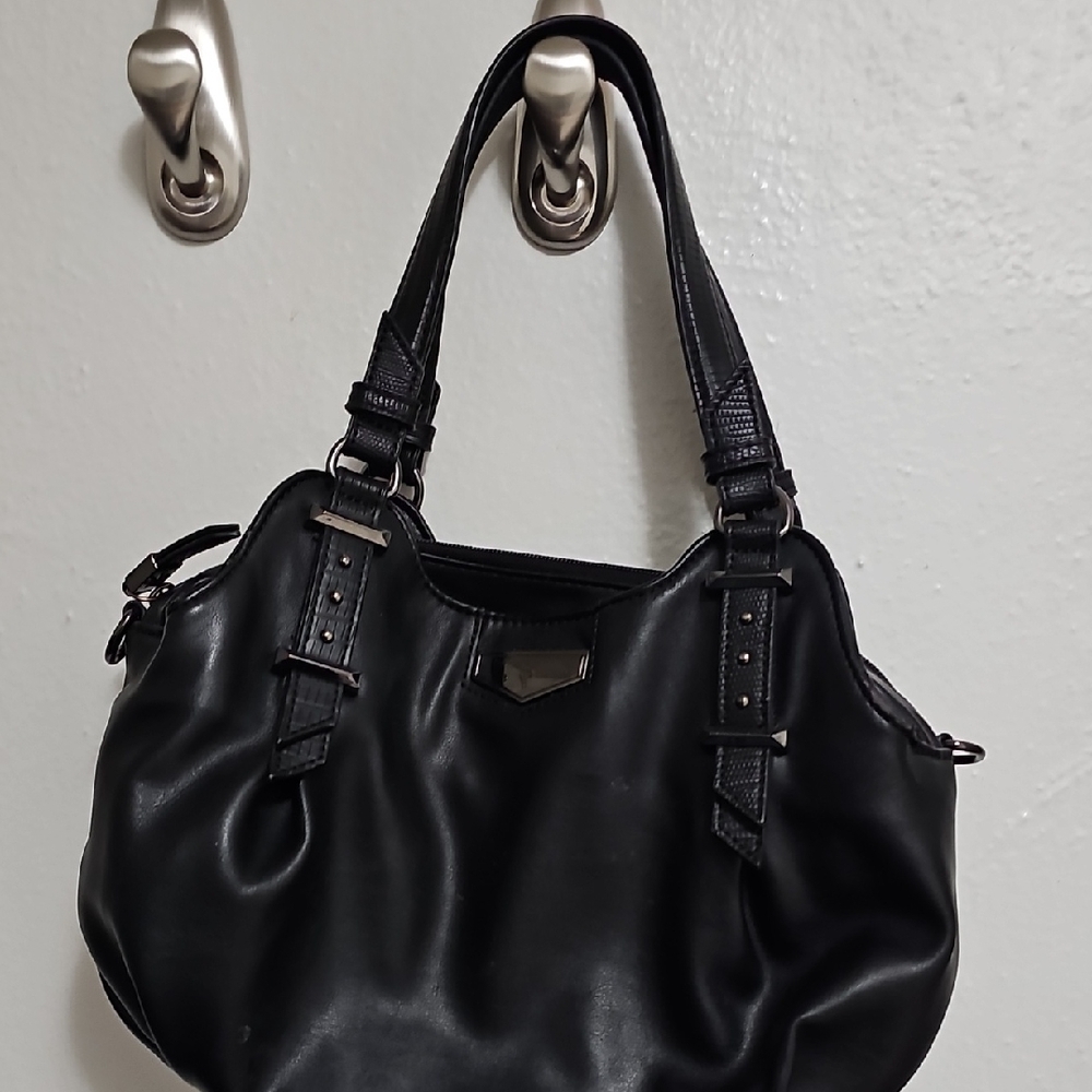 Elegant Black Leather Handbag